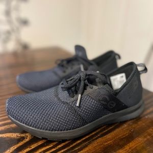 Women's New Balance Nergize shoes NWOT